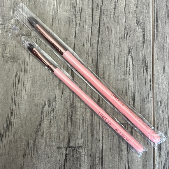 Set of 3 Luxie Brushes - Picture 2 of 4